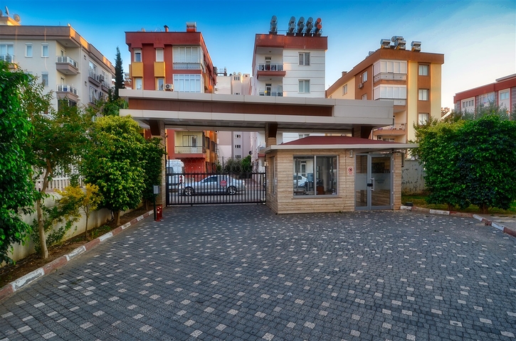 Квартира 1+1 в центре города Анталии  Квартира 1+1 в центре города Анталии