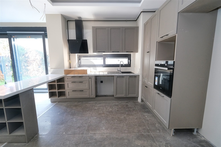 Виилла планировки 4+1 в микрорайоне Моллаюсуф - Анталия