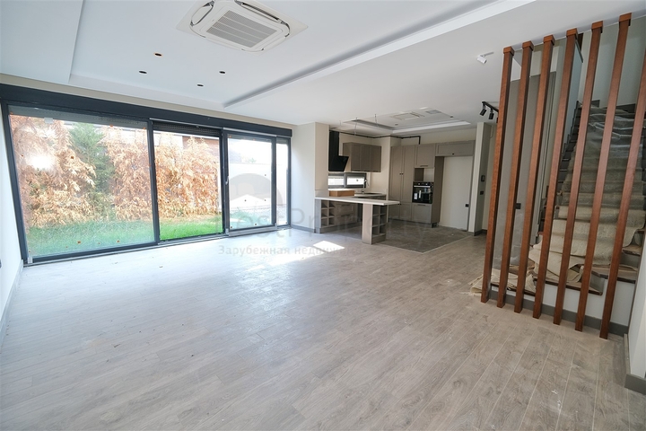 Виилла планировки 4+1 в микрорайоне Моллаюсуф - Анталия