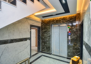 Квартира планировки 6+1 в центре города Анталии