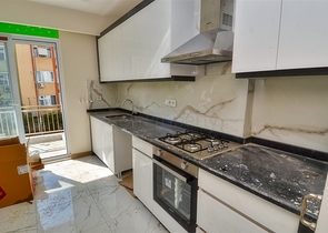 Квартира планировки 6+1 в центре города Анталии