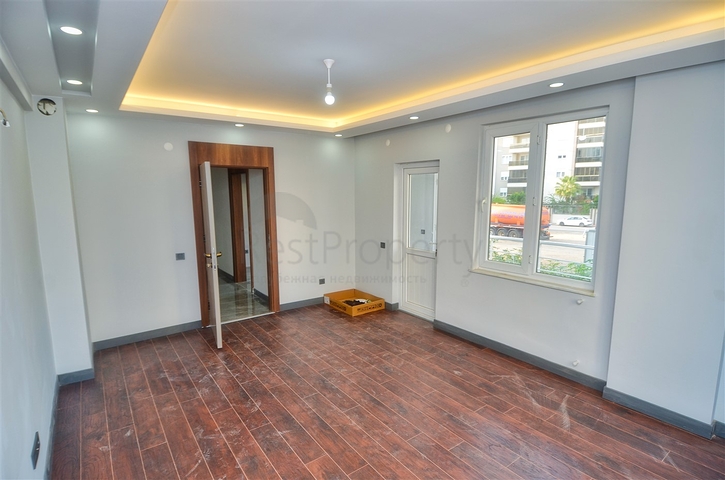 Квартира планировки 2+1 в центре города Анталии  