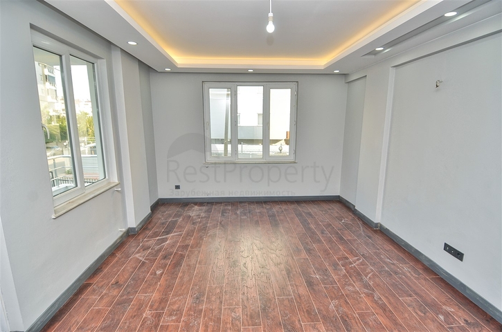 Квартира планировки 2+1 в центре города Анталии  