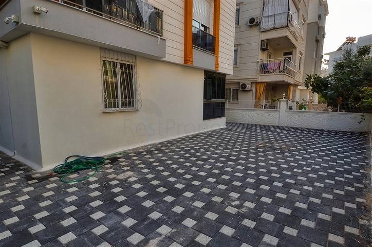 Квартира планировки 2+1 в центре города Анталии 