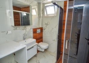 Квартира планировки 2+1 в центре города Анталии 