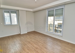 Квартира планировки 2+1 в центре города Анталии 