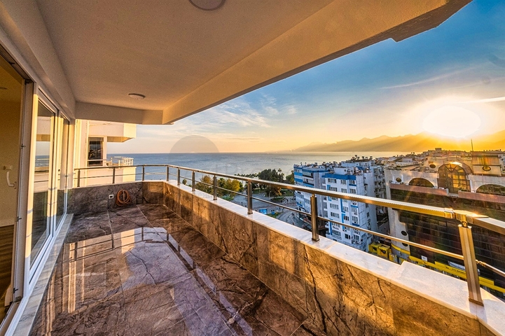 Квартира планировки 3+1 в районе Муратпаша - Анталия