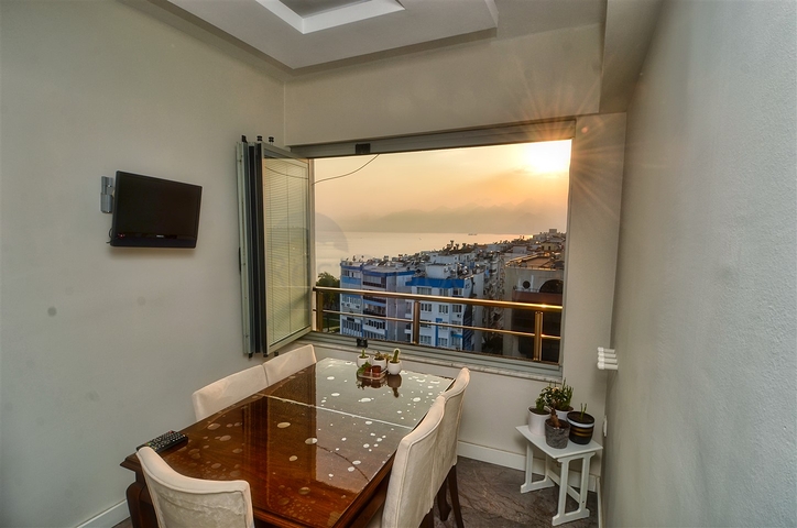 Квартира планировки 3+1 в районе Муратпаша - Анталия