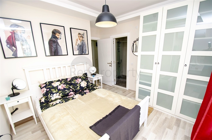 Квартира планировки 2+1 в хорошем комплексе района Коньяалты