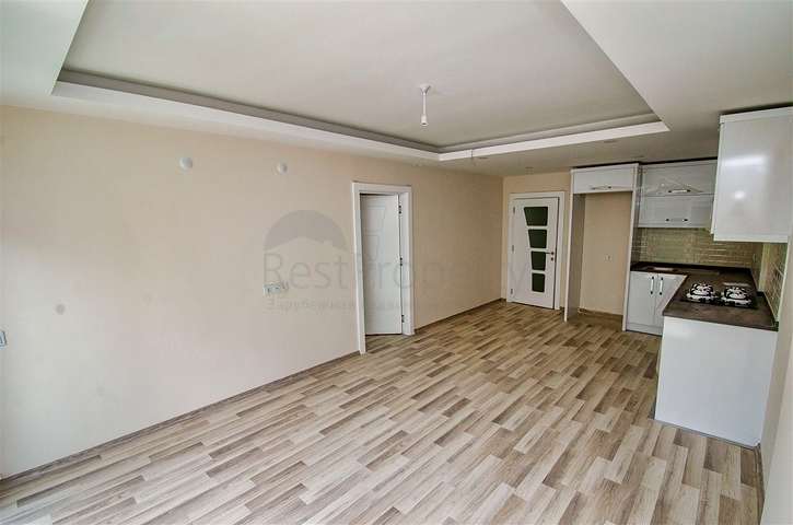 Квартира планировки 2+1 в хорошем комплексе района Коньяалты