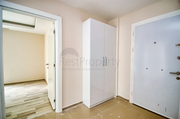 Квартира планировки 2+1 в хорошем комплексе района Коньяалты