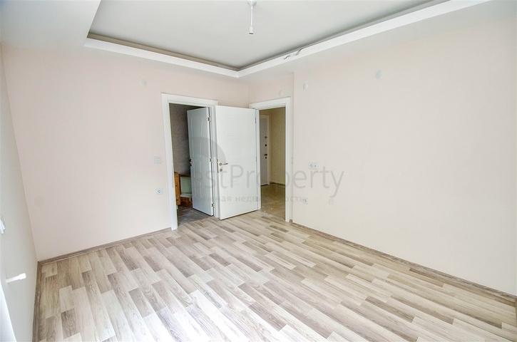 Квартира планировки 2+1 в хорошем комплексе района Коньяалты