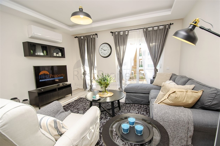 Квартира планировки 2+1 в хорошем комплексе района Коньяалты