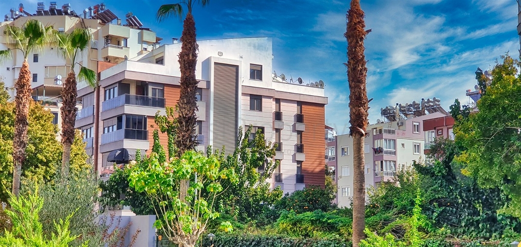 Квартира планировки 4+1 дуплекс в центре города Анталии 