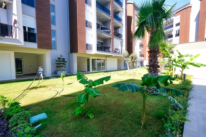 Квартира на аренду в одном из лудших комплексов района Коньяалты  