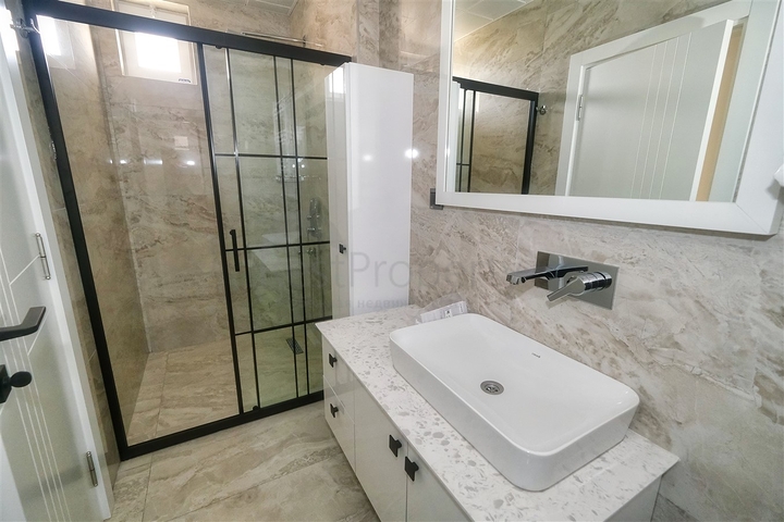 Квартира на аренду в одном из лудших комплексов района Коньяалты  