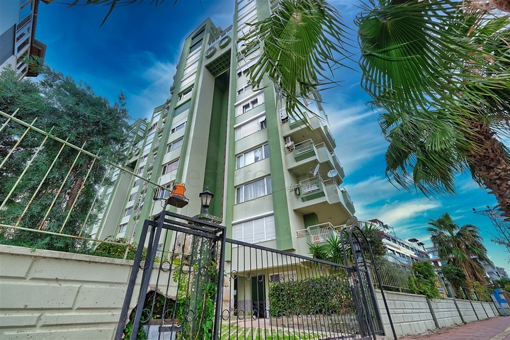 Просторная квартира планировки 4+1 в микрорайоне Лиман - Анталия 