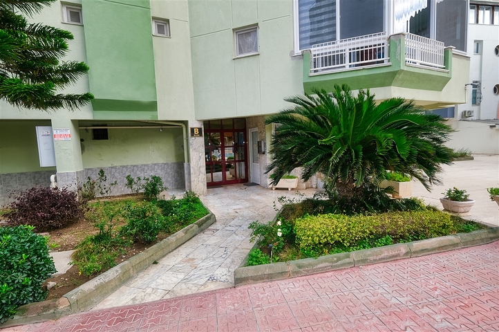 Просторная квартира планировки 4+1 в микрорайоне Лиман - Анталия 