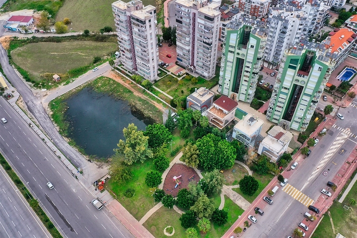 Просторная квартира планировки 4+1 в микрорайоне Лиман - Анталия 