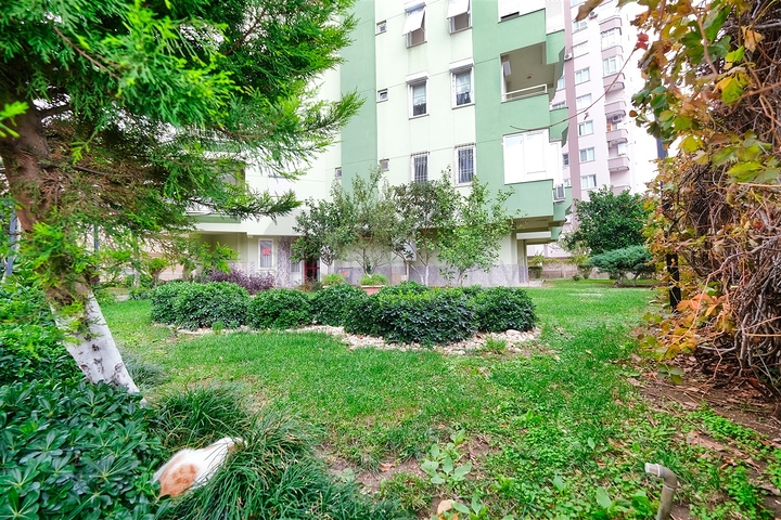 Просторная квартира планировки 4+1 в микрорайоне Лиман - Анталия 