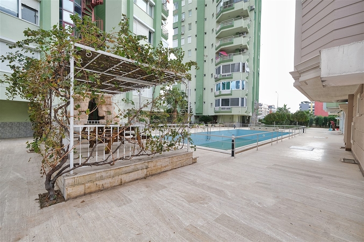 Просторная квартира планировки 4+1 в микрорайоне Лиман - Анталия 