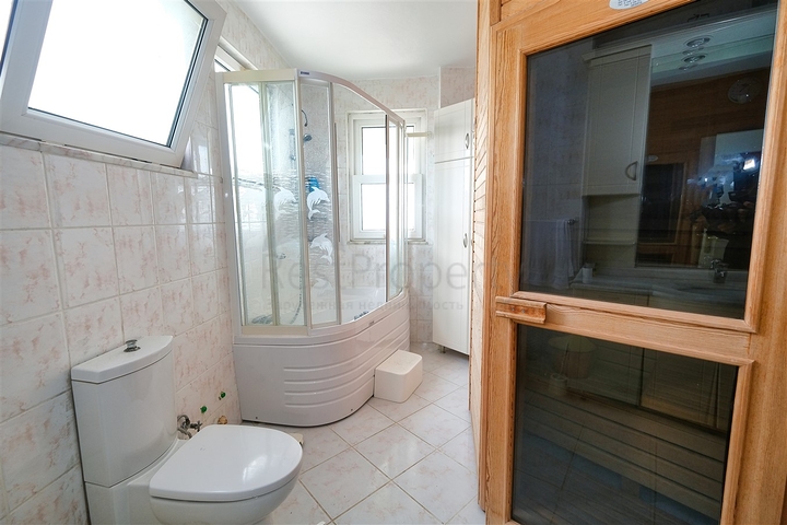 Просторная квартира планировки 4+1 в микрорайоне Лиман - Анталия 