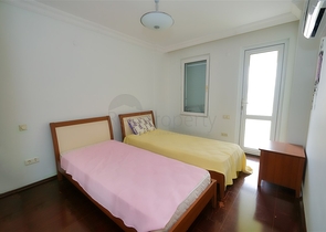 Просторная квартира планировки 4+1 в микрорайоне Лиман - Анталия 