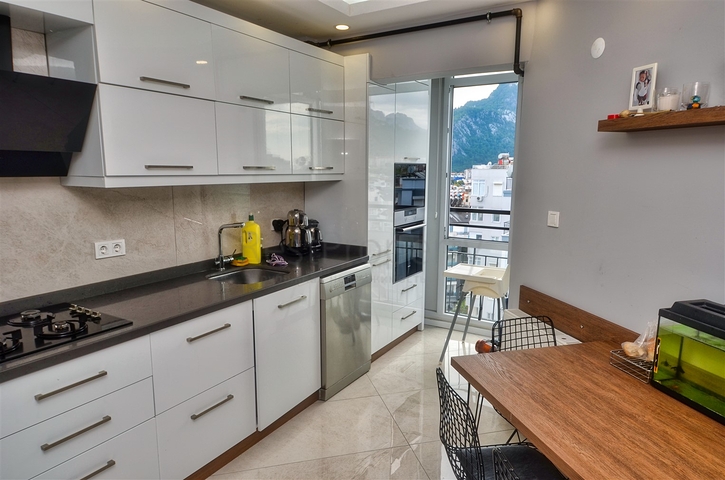 Просторная квартира планировки 3+1 в микрорайоне Хурма - Анталия 