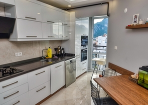 Просторная квартира планировки 3+1 в микрорайоне Хурма - Анталия 