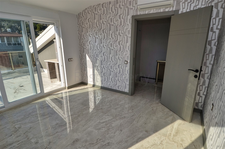 Квартира планировки 4+1 в микрорайоне Хурма - Анталия 