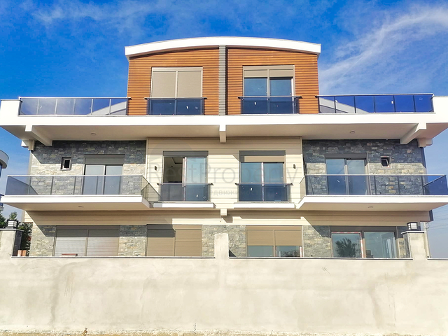 Вилла планировки 7+1 в районе Дошемеалты - Анталия