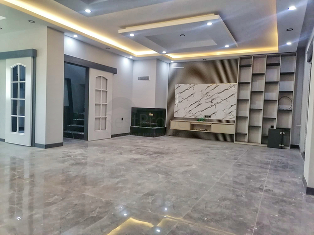 Вилла планировки 7+1 в районе Дошемеалты - Анталия