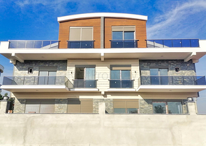 Вилла планировки 7+1 в районе Дошемеалты - Анталия