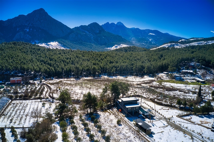 Шикарная Вилла планировки 5+3  в районе Коньяалты - Анталия 