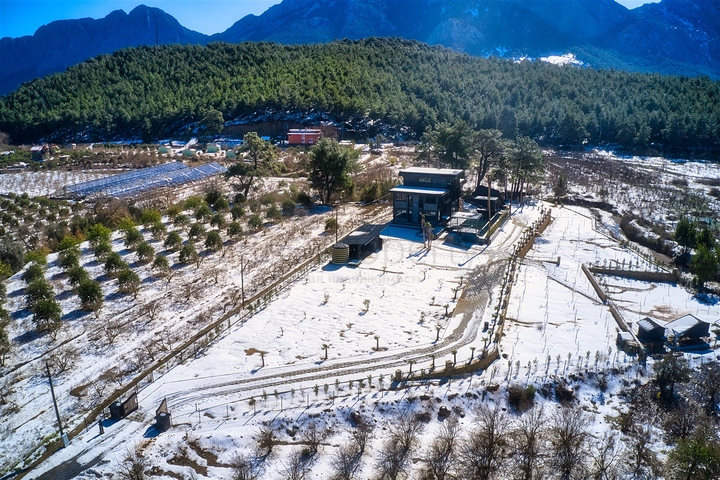 Шикарная Вилла планировки 5+3  в районе Коньяалты - Анталия 