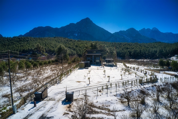 Шикарная Вилла планировки 5+3  в районе Коньяалты - Анталия 