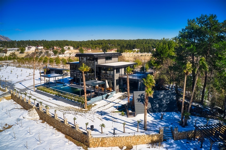 Шикарная Вилла планировки 5+3  в районе Коньяалты - Анталия 