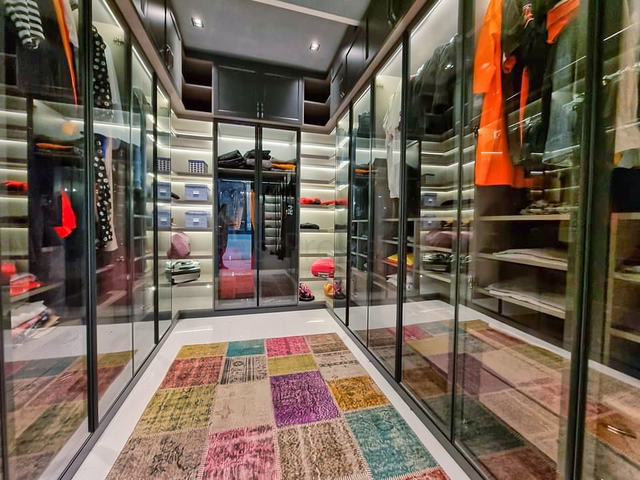 Шикарная Вилла планировки 5+3  в районе Коньяалты - Анталия 