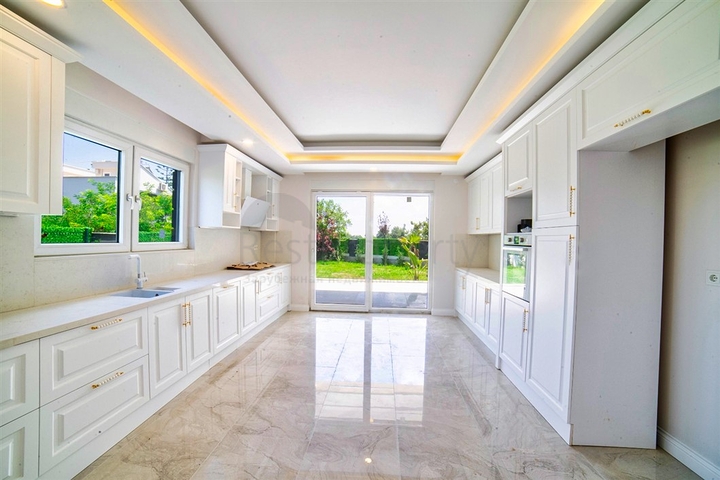 Комплекс Вилл планировки 4+1 в районе Дошемеалты - Анталия 