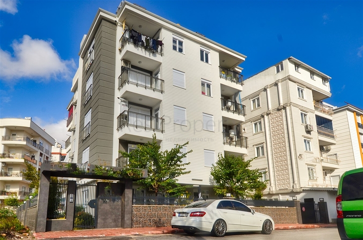 Квартира планировки 2+1  в микрорайоне Кызыларык - Анталия  