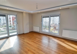 Квартира планировки 2+1  в микрорайоне Кызыларык - Анталия  