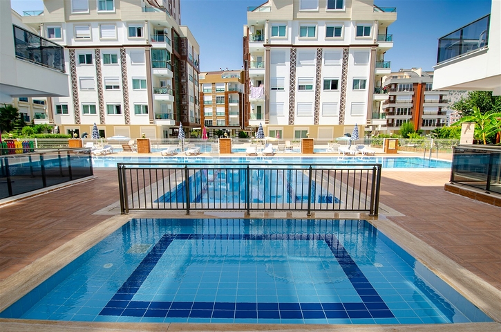 Просторная квартира планировки 2+1 в микрорайоне Лиман - Анталия 