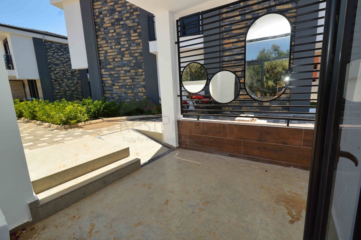 Виллы в комплексе планировки 5+1 в районе Лара - Анталия 