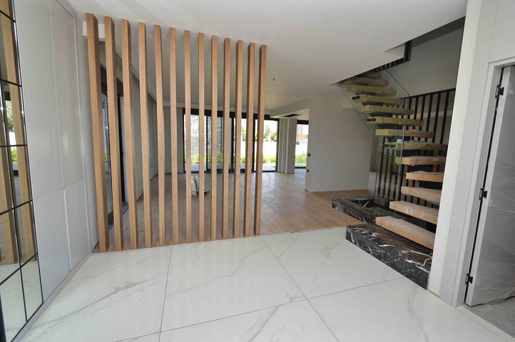 Виллы в комплексе планировки 5+1 в районе Лара - Анталия 