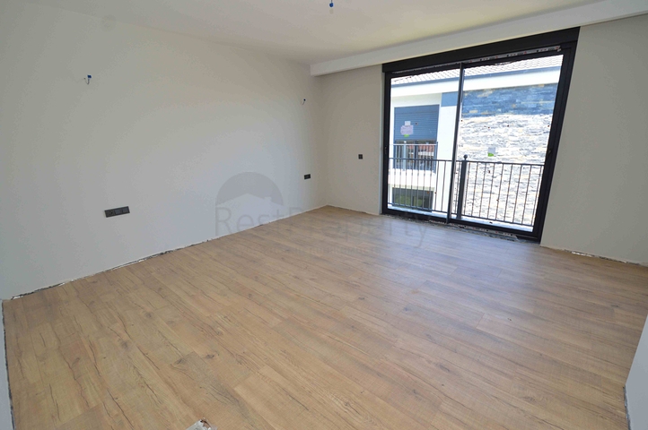 Виллы в комплексе планировки 5+1 в районе Лара - Анталия 