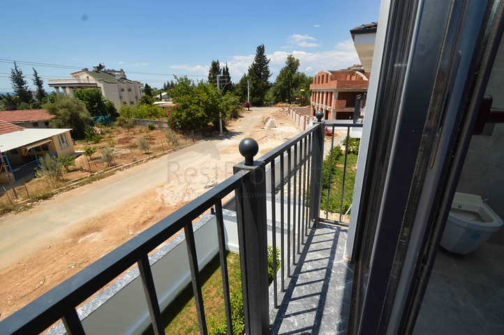 Виллы в комплексе планировки 5+1 в районе Лара - Анталия 