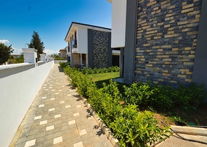 Виллы в комплексе планировки 5+1 в районе Лара - Анталия 