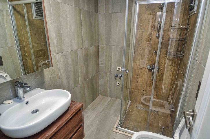 Квартира планировки 2+1 в центре города  Анталия 