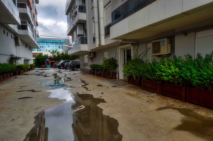 Квартира планировки 2+1 в центре города  Анталия 