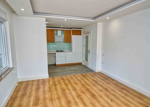 Квартира планировки 2+1 в центре города  Анталия 